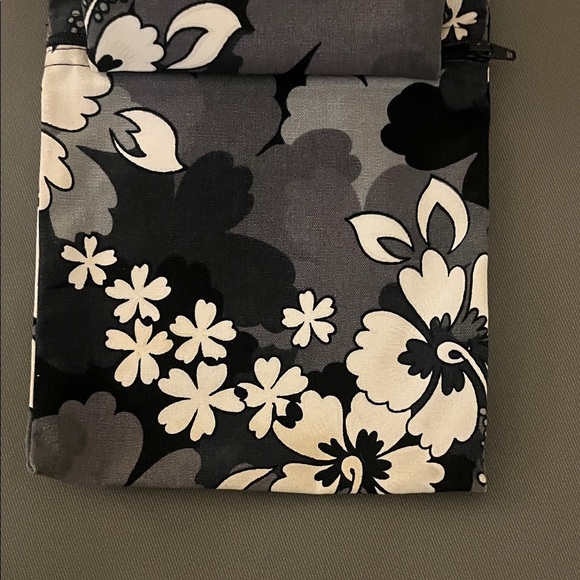 Floral Black and White Crossbody Bag Local Design Made in Hawaii - Picture 3 of 7